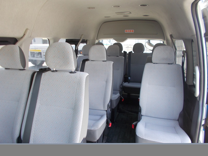 2017 Toyota Hiace Diesel 14 Seats